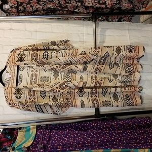 NWT- Lularoe Shirley kimono with angel sleeves